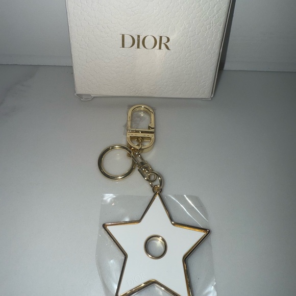 New Dior Gold and White Star keychain or bag charm - Picture 3 of 11
